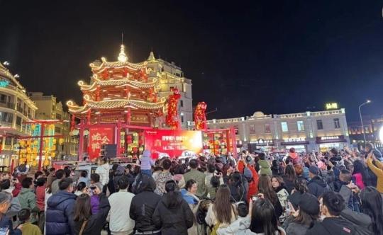 請到廣東過大年丨汕頭躋身全國“年味小城”，百變魔方年貨集市開市